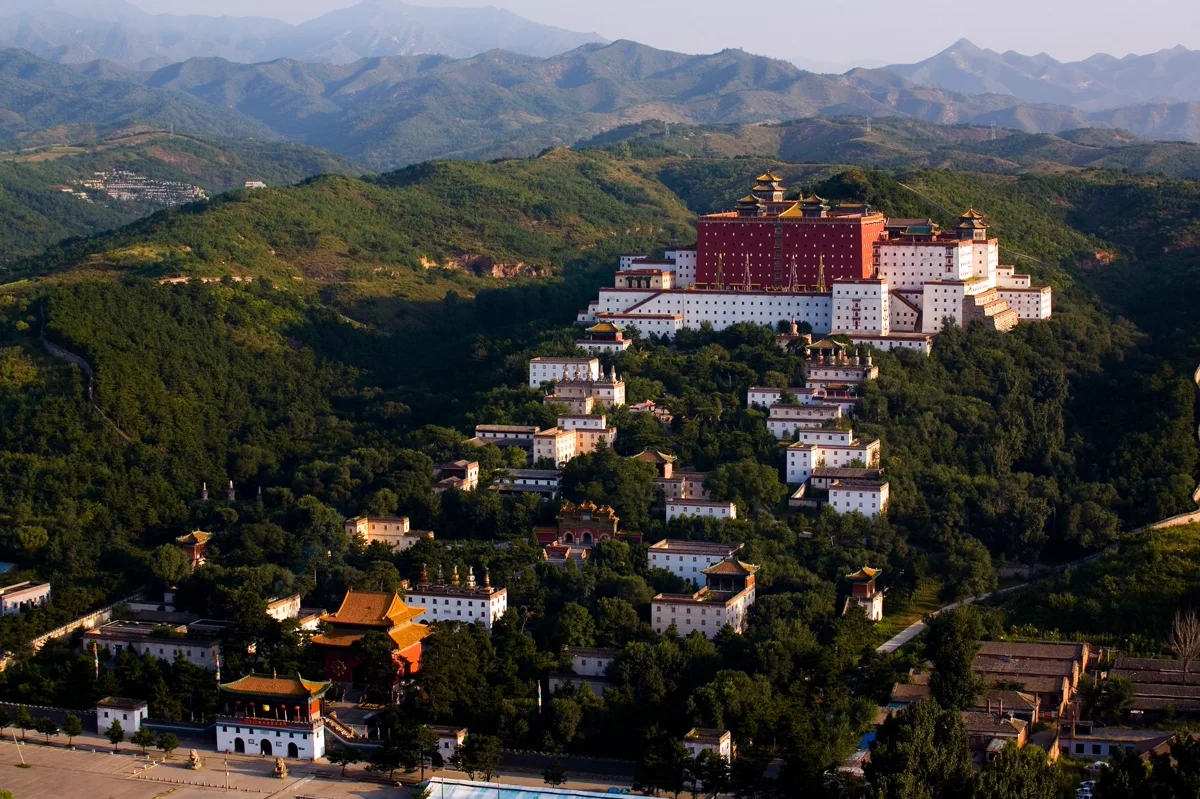 Putuo Zongcheng Temple — the Little Potala Palace of Chengde