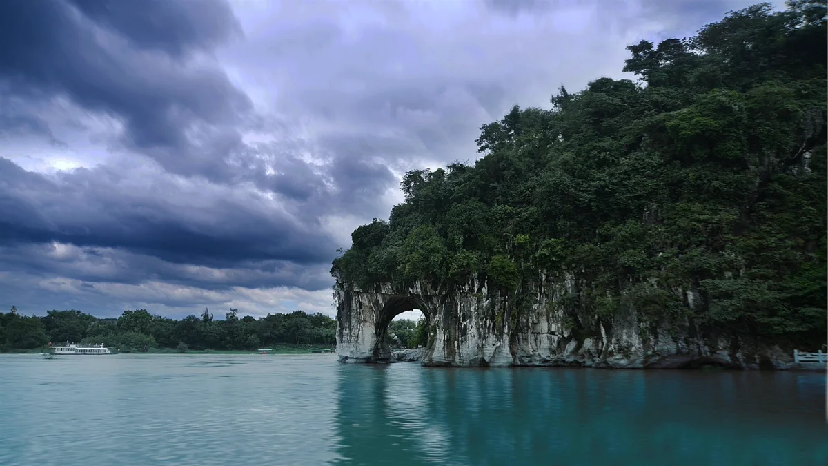 Karst landscape along the Li River near Yangshuo