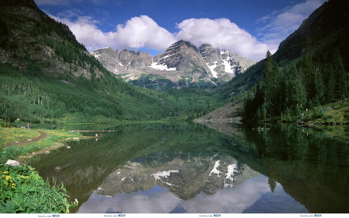 Jiuzhaigou Tibetan village style landscape