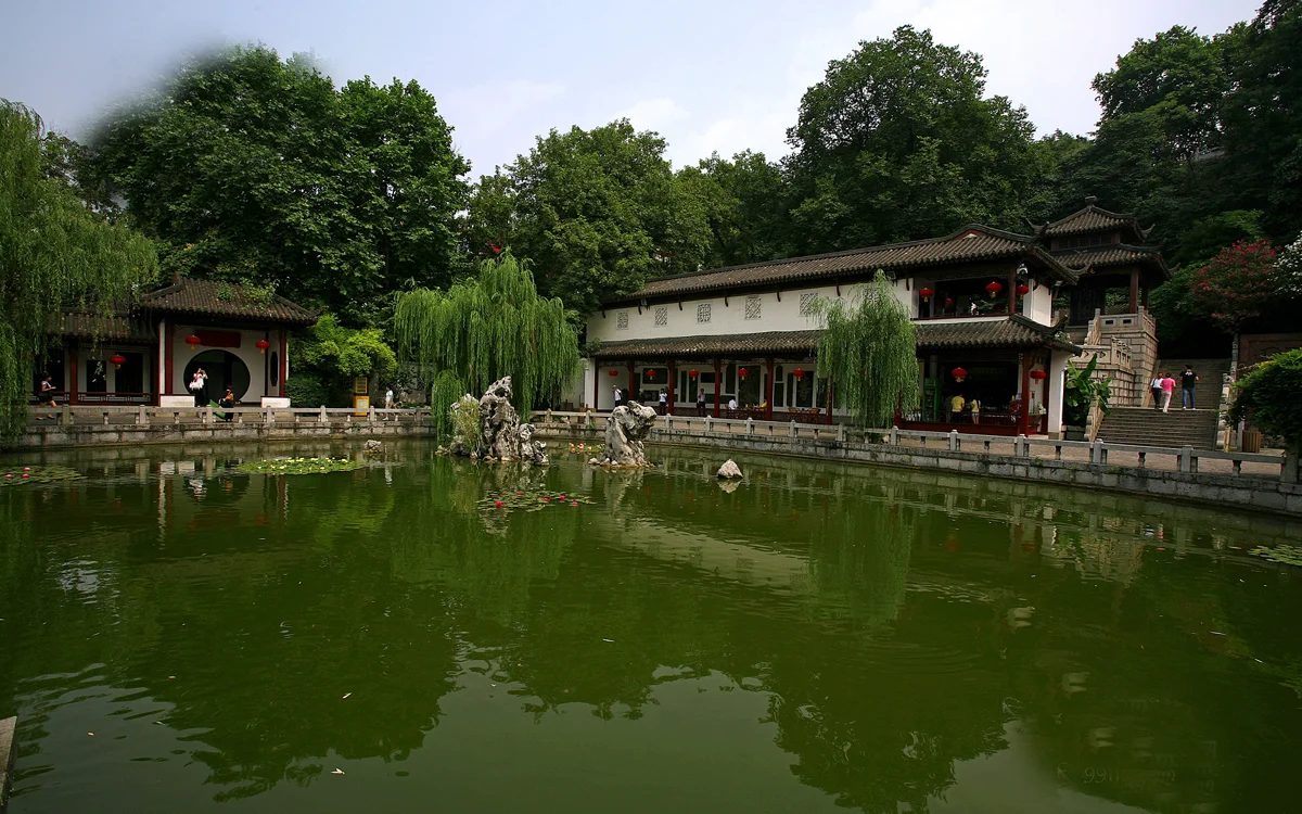Wuhan Unlocked: A Complete Guide to China's River City