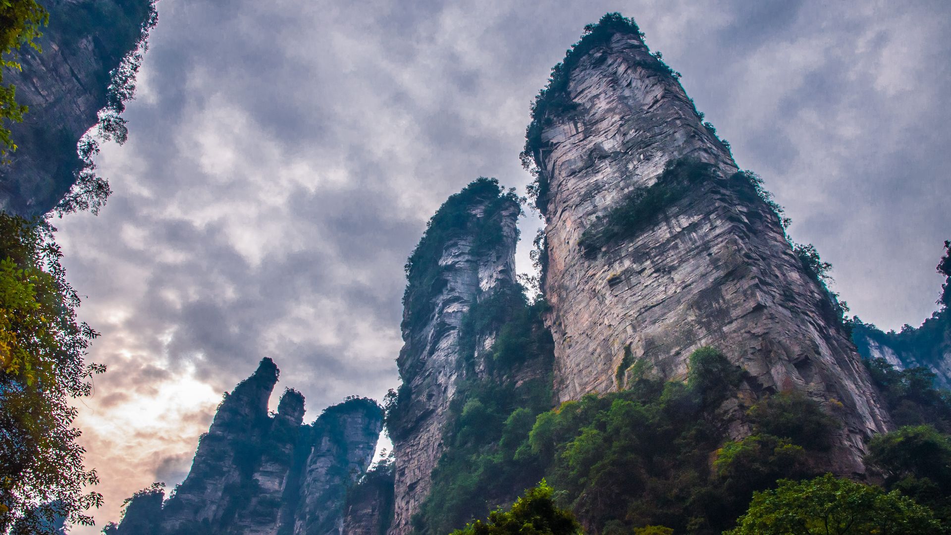 Wulingyuan Valley viewpoint with sandstone pillars